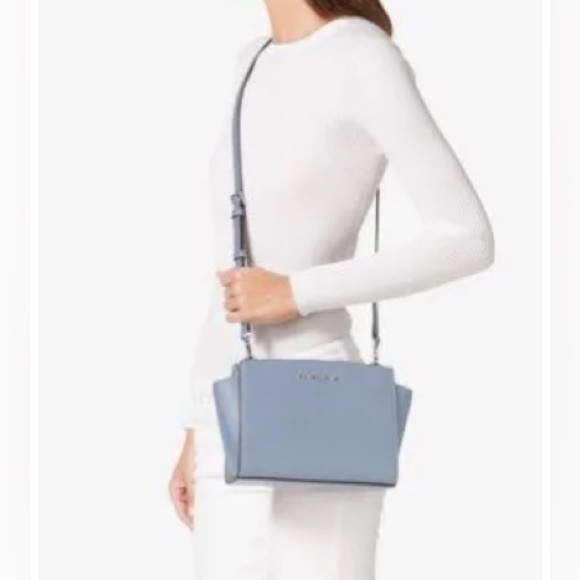 MICHAEL KORS Selma Medium Crossbody Bag - Picture 6 of 6